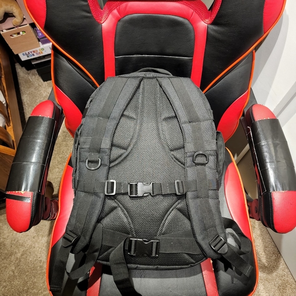 Backpack - Picture 6 of 7